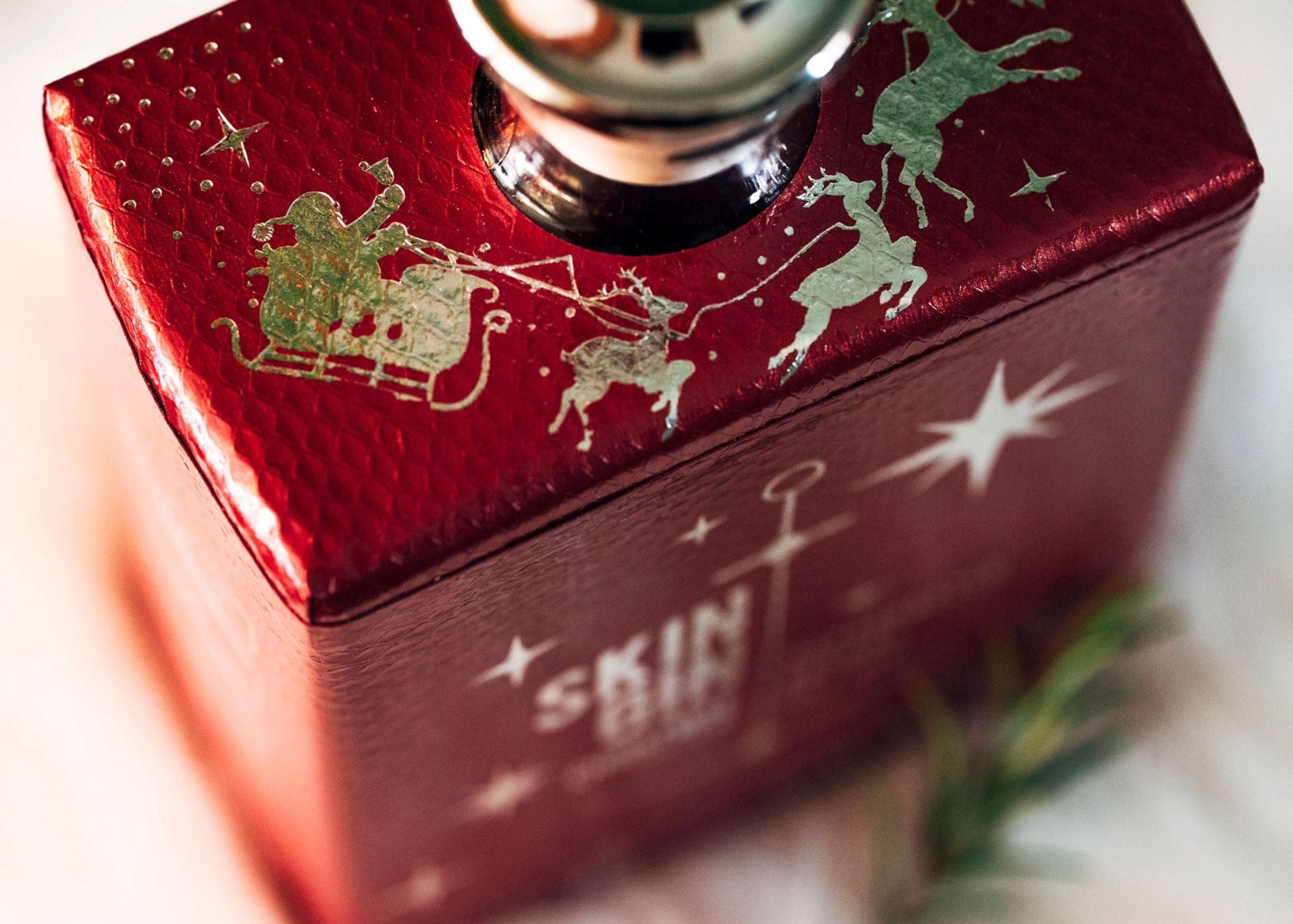 Skin Gin Christmas Edition - 50cl Bottles - 42% abv - The Beverage Merchants